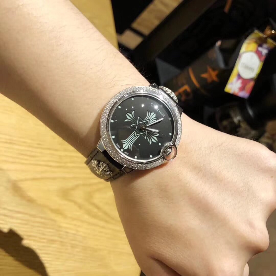 Chrome Hearts 卡地亚蓝气球系列克罗心腕表