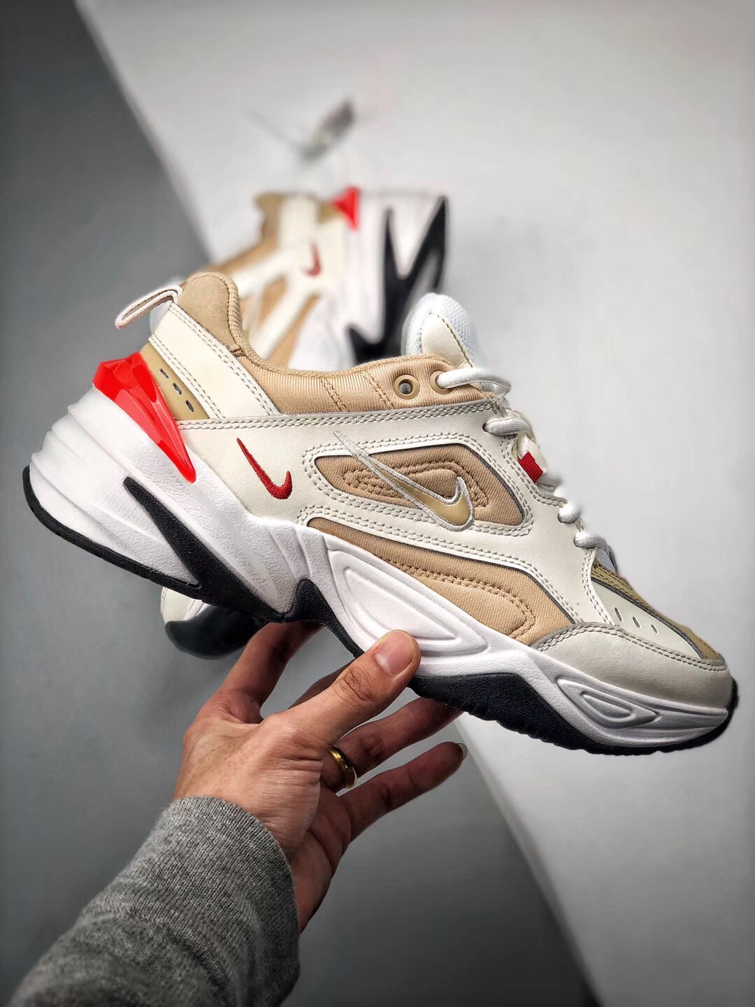 Air Monarch the M2K Tekno 米白卡 Size：36 36.5 37.5 38 38.5 39 40 40.5 41 42 42.5 43 44 44.5 45