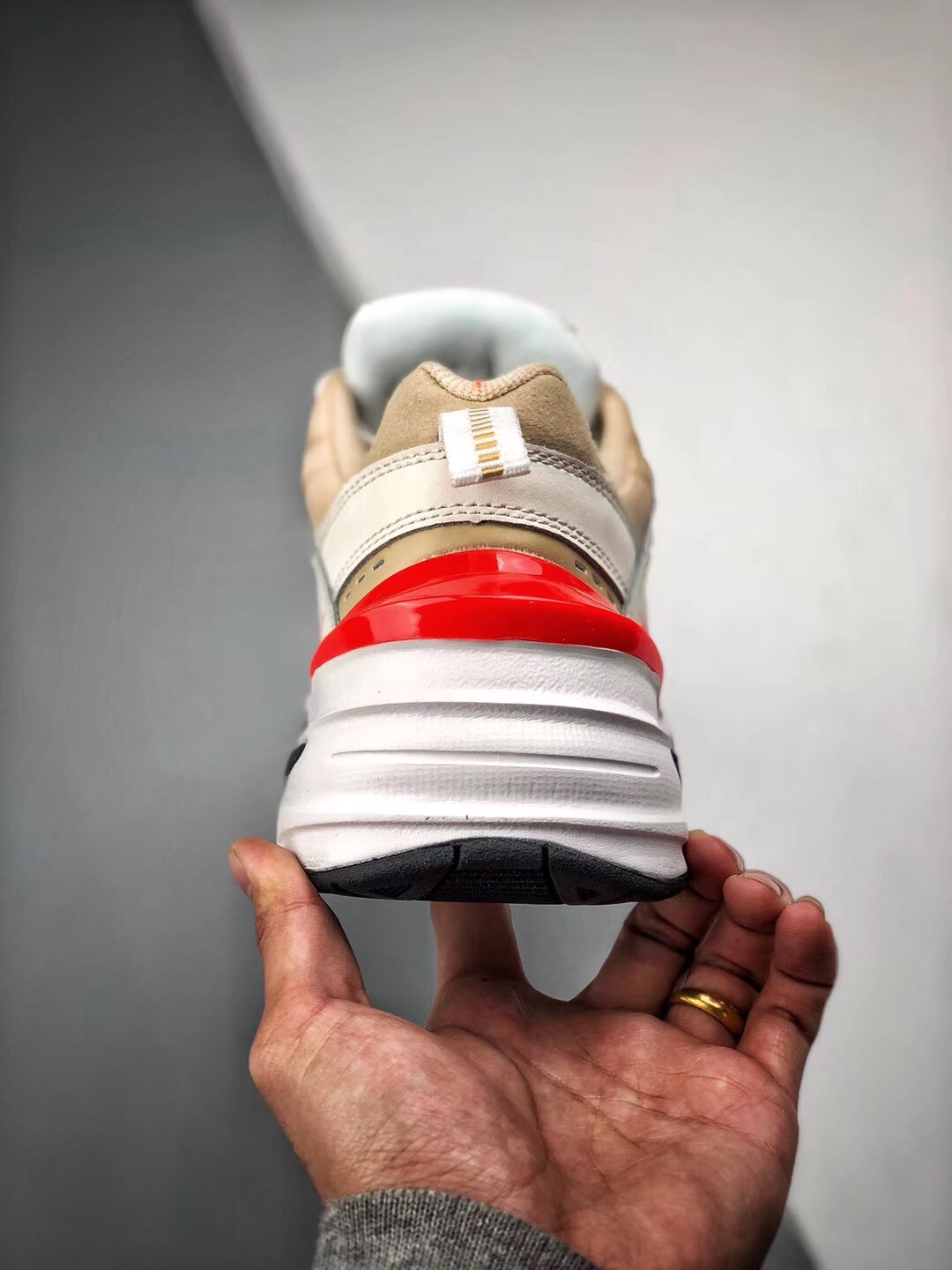 Air Monarch the M2K Tekno 米白卡 Size：36 36.5 37.5 38 38.5 39 40 40.5 41 42 42.5 43 44 44.5 45