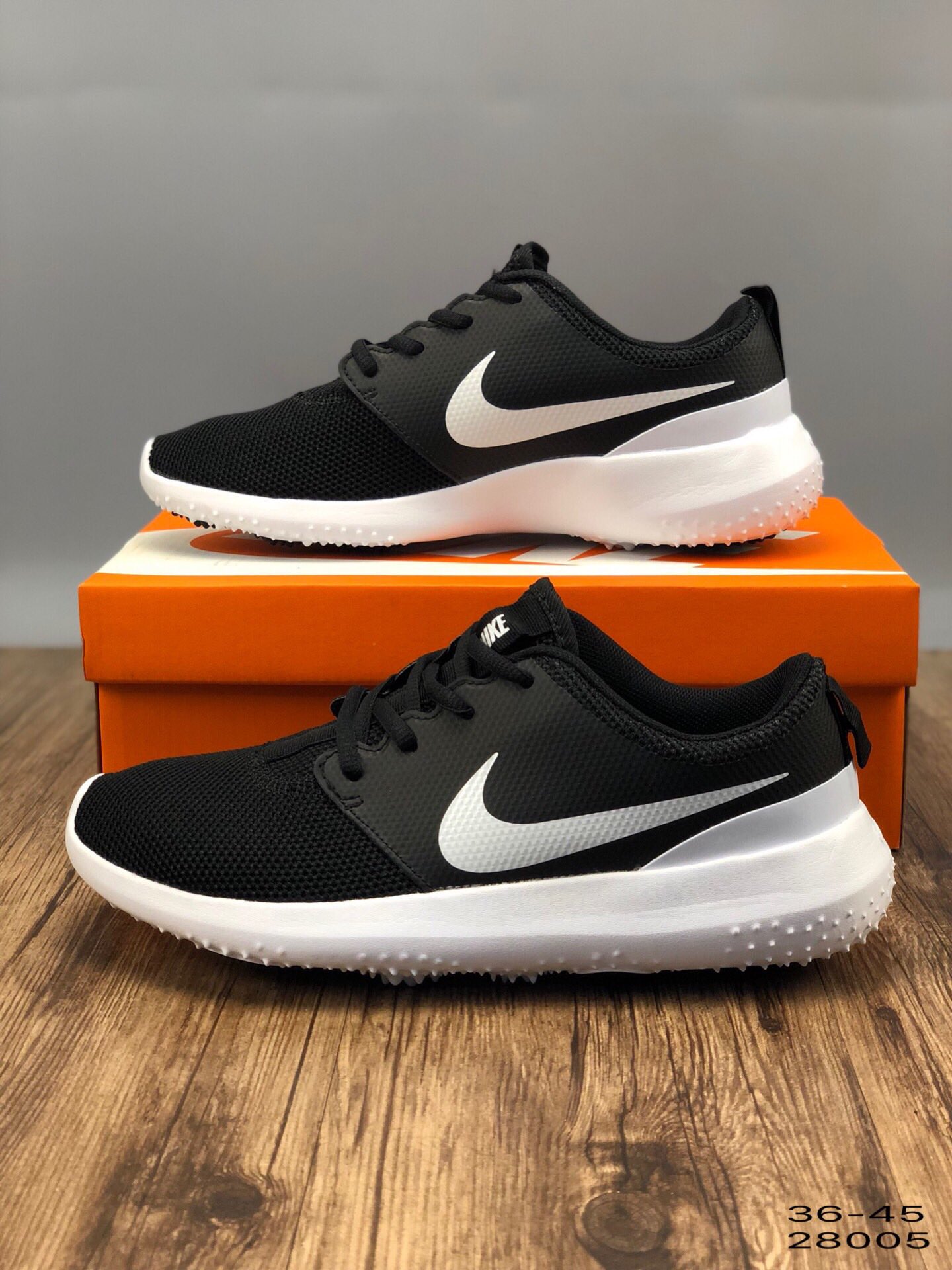 70耐克 NIKE ROSHE G 新款 高尔夫 刺猬底休闲运动跑鞋