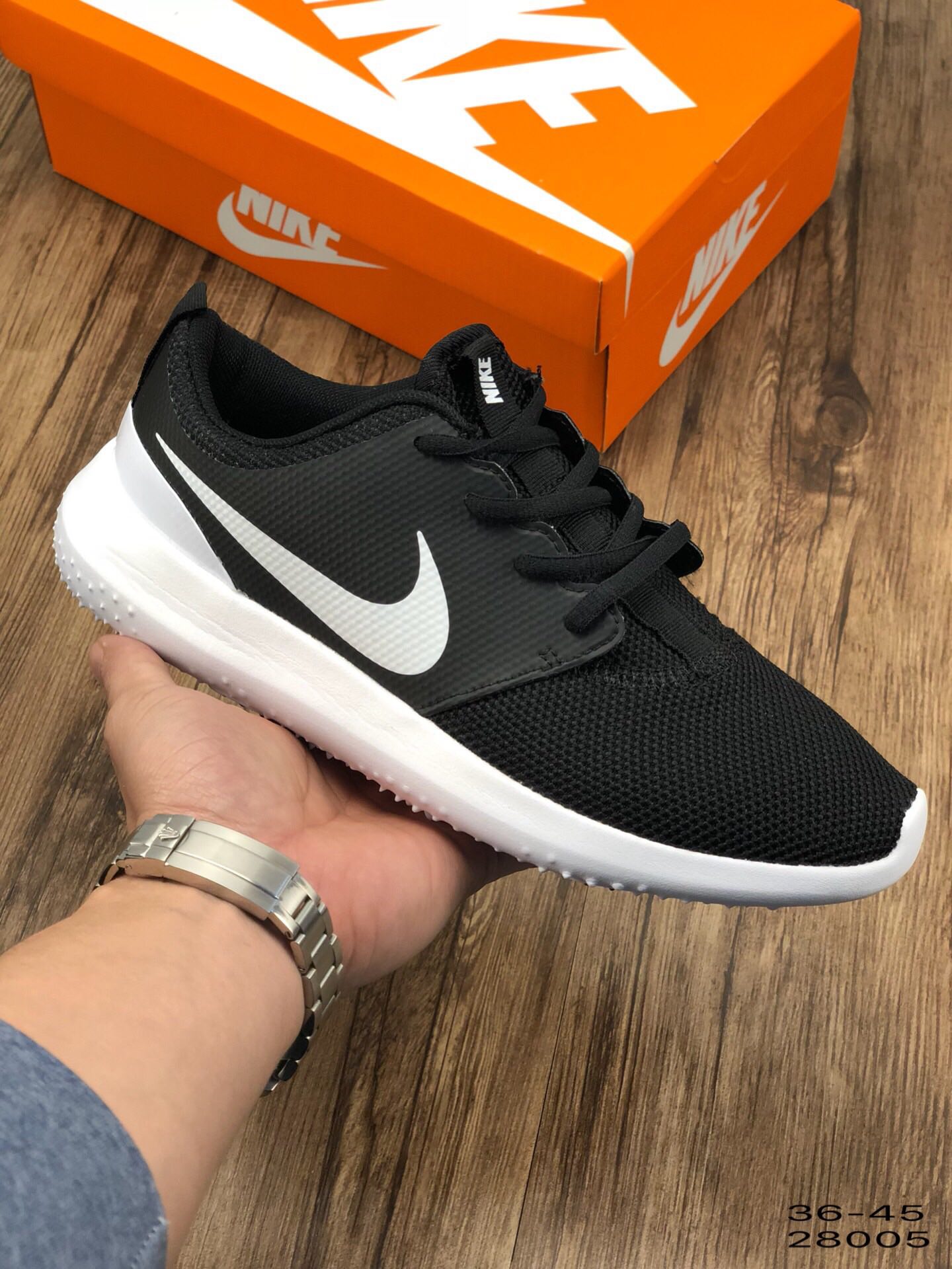 70耐克 NIKE ROSHE G 新款 高尔夫 刺猬底休闲运动跑鞋