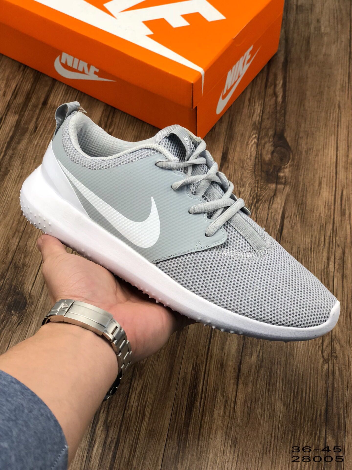 70耐克 NIKE ROSHE G 新款 高尔夫 刺猬底休闲运动跑鞋