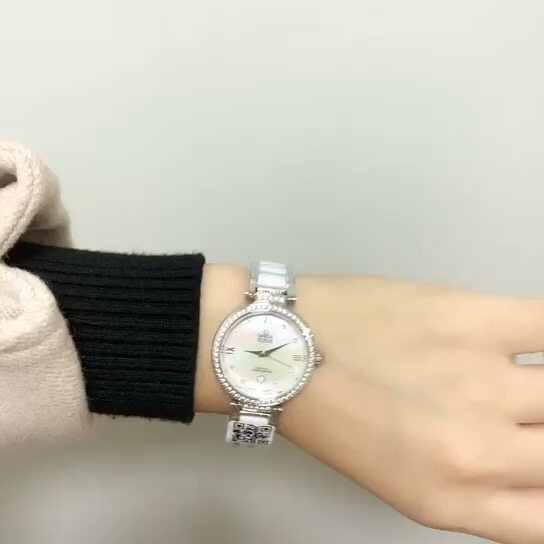 Omega 欧米茄蝶飞女款腕表视频欣赏