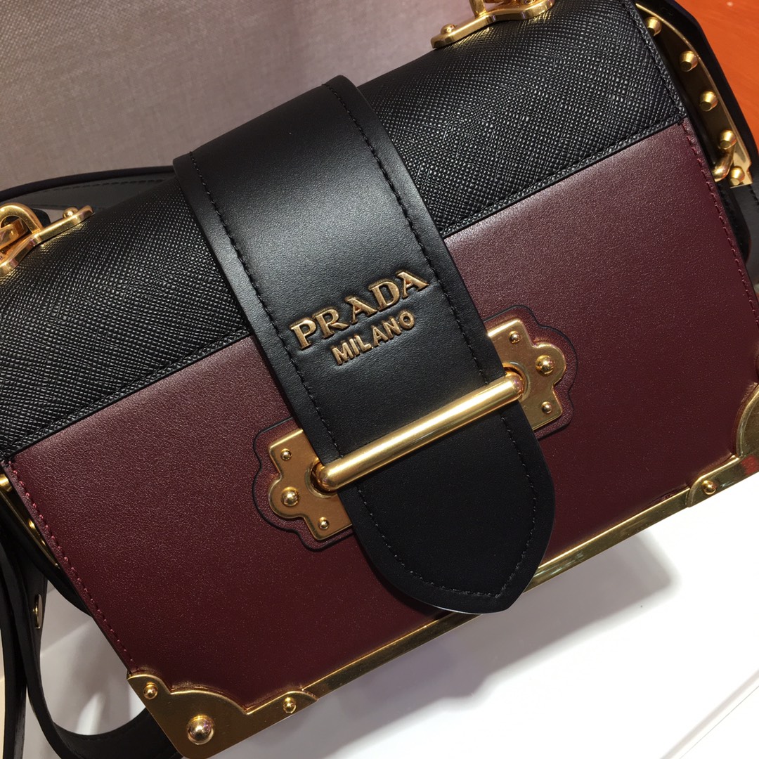 PRADA普拉达进口小牛皮女士肩背包1BD045