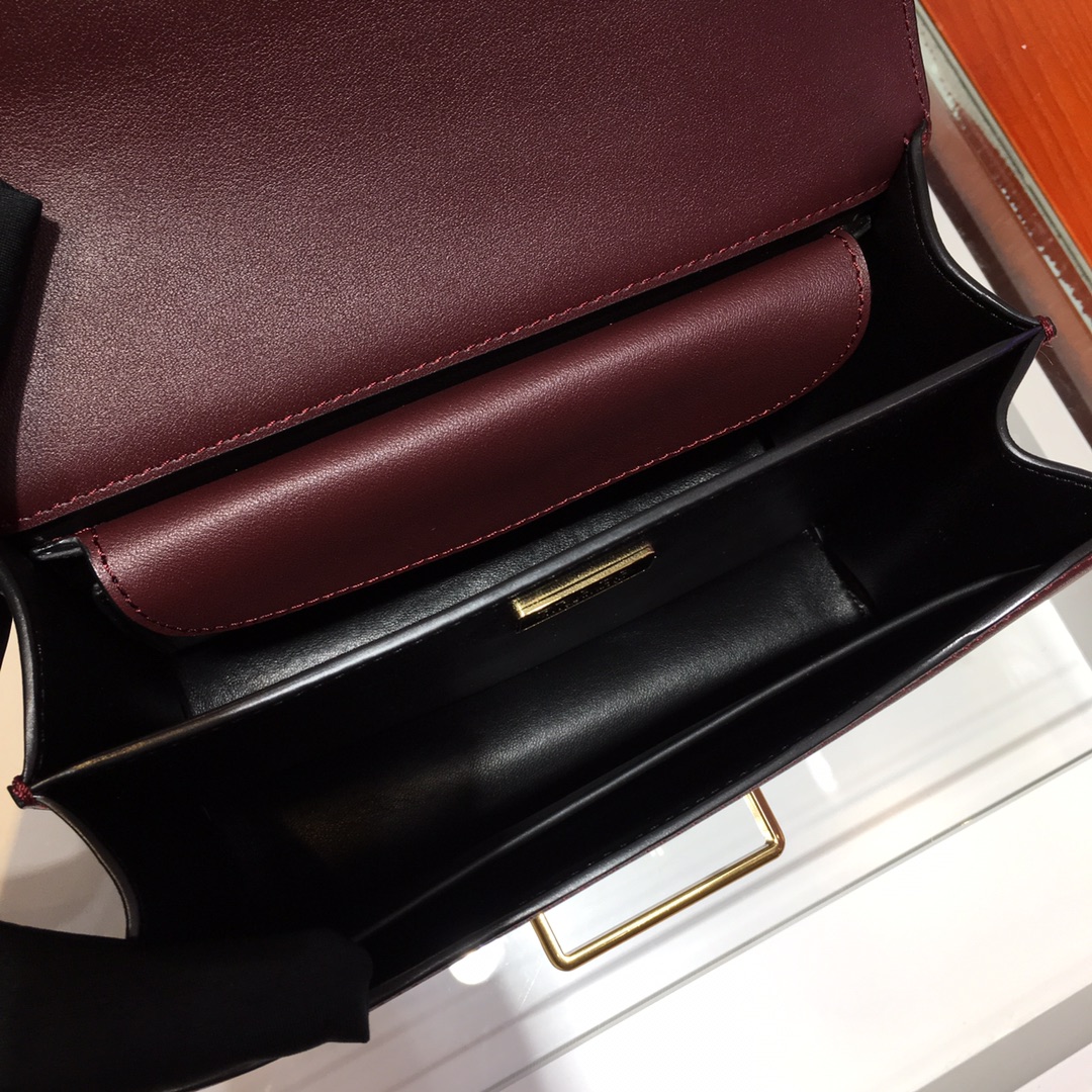 PRADA普拉达进口小牛皮女士肩背包1BD045