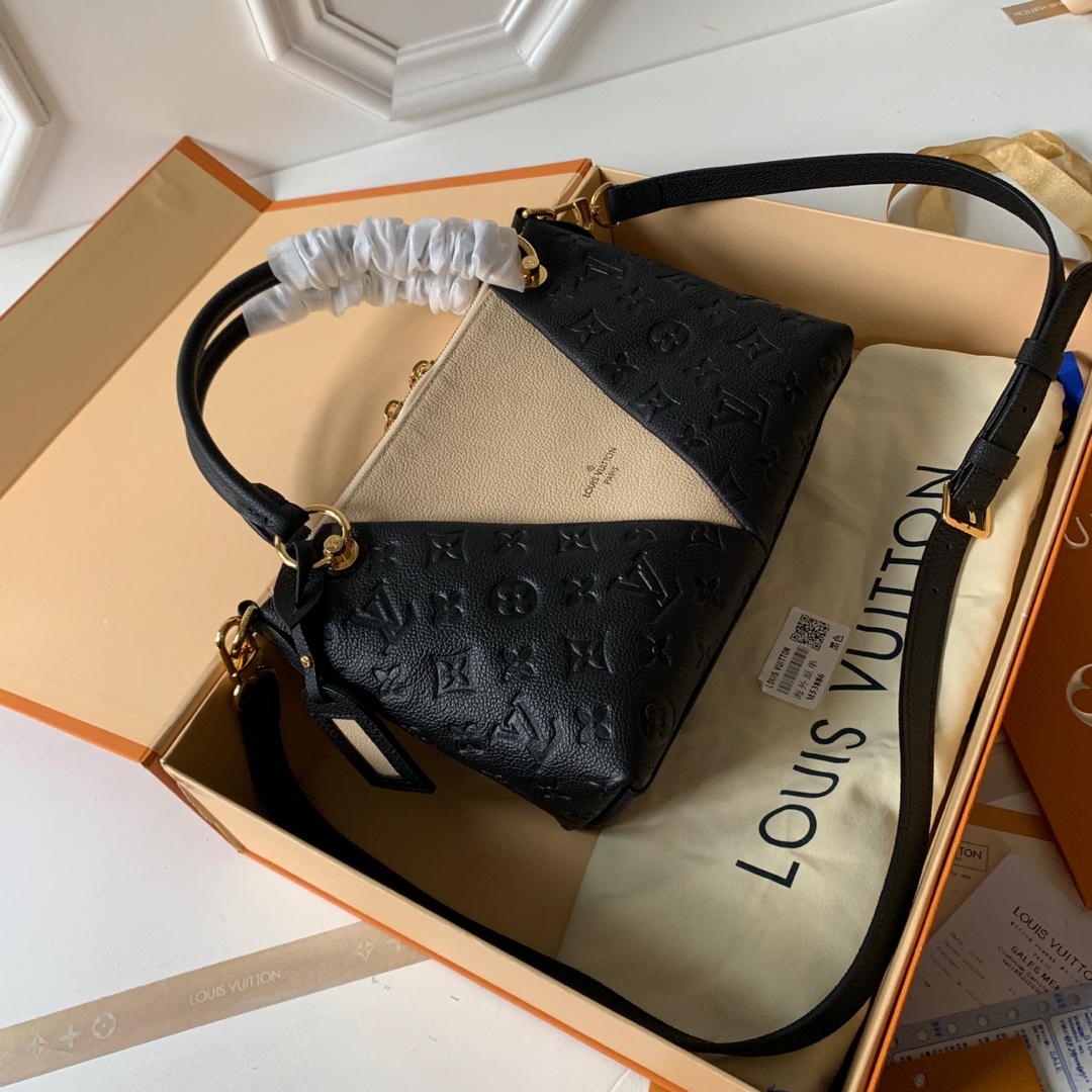 Louis Vuitton Good
 Tote Bags Gold Monogram Canvas M53886