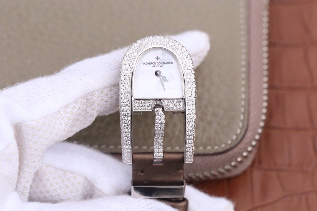 Vacheron Constantin 江诗丹顿创意时光系列/000G-B028 太完美啦 很独特风格造型 与众不同气质魅力 做工精细 到位