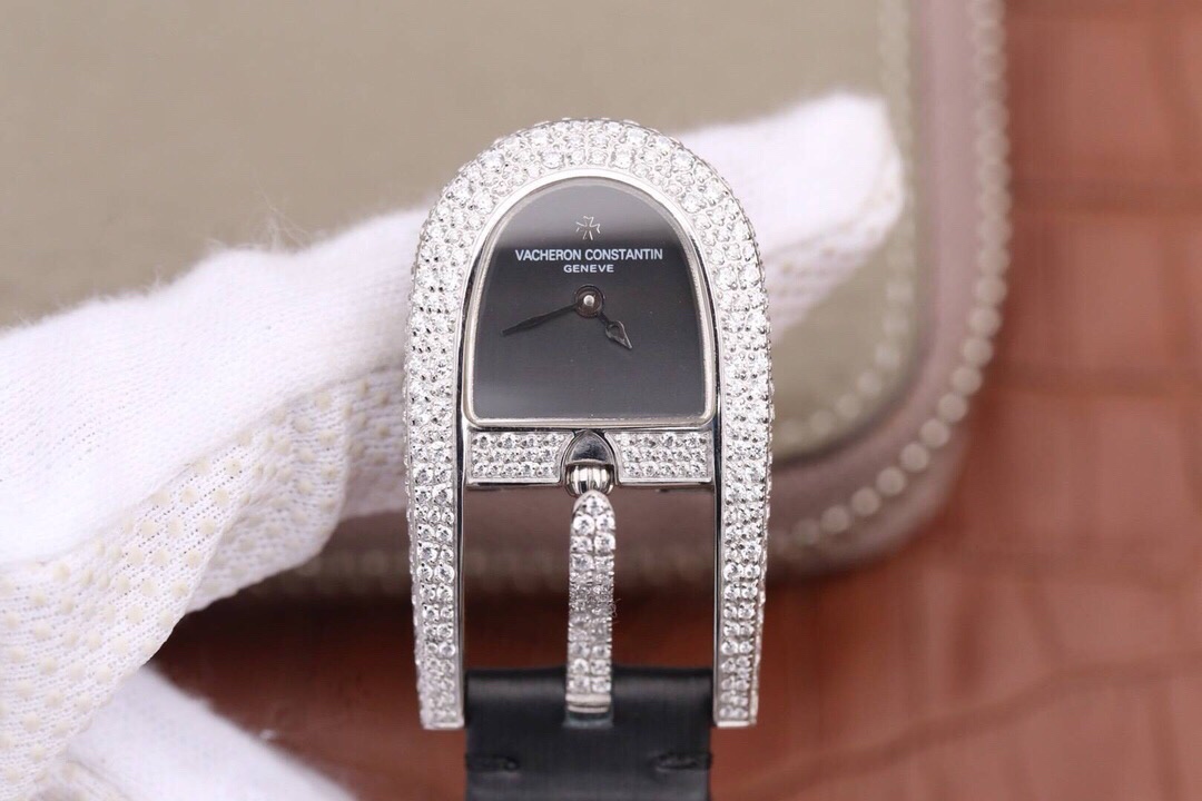 Vacheron Constantin 江诗丹顿创意时光系列/000G-B028 太完美啦 很独特风格造型 与众不同气质魅力 做工精细 到位