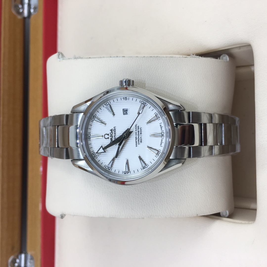 Omega 皇家 欧米茄海马女款系列腕表