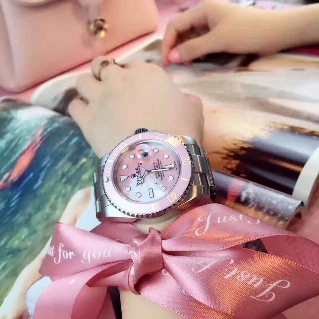 Rolex 劳力士粉水鬼贝壳面，皮带 胶带 钢带都有
