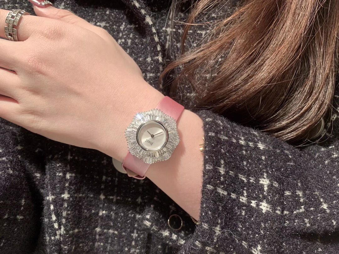 Piaget 伯爵-PIAGET 表壳直径为33mm 电镀白金