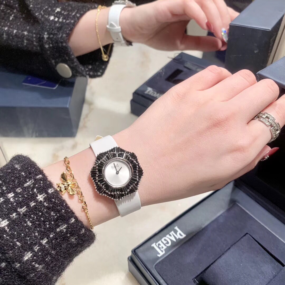 Piaget 伯爵-PIAGET 表壳直径为33mm 电镀白金