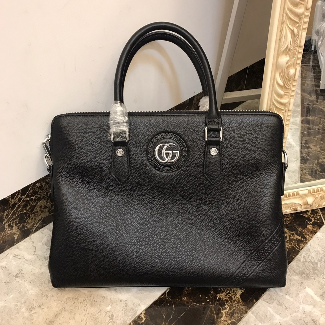 🔥推出 ✂奢華 【Gucci】🔥男包，精選皮料中的鉑金-高檔进口牛皮，進口牛皮內襯設計🐮均勻的走線[閃電