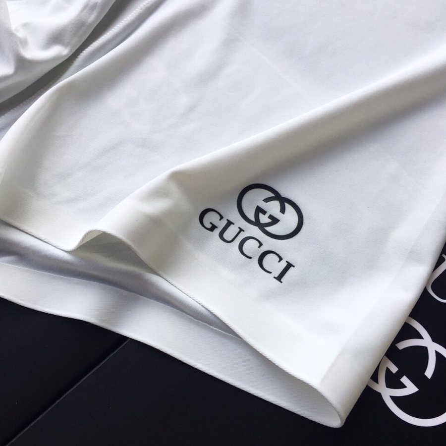  GUCCI 古奇 夏季必备男士内裤 经典款！采用无痕拼接 无缝压胶工艺 高档羊奶丝材质 轻薄透气丝滑 