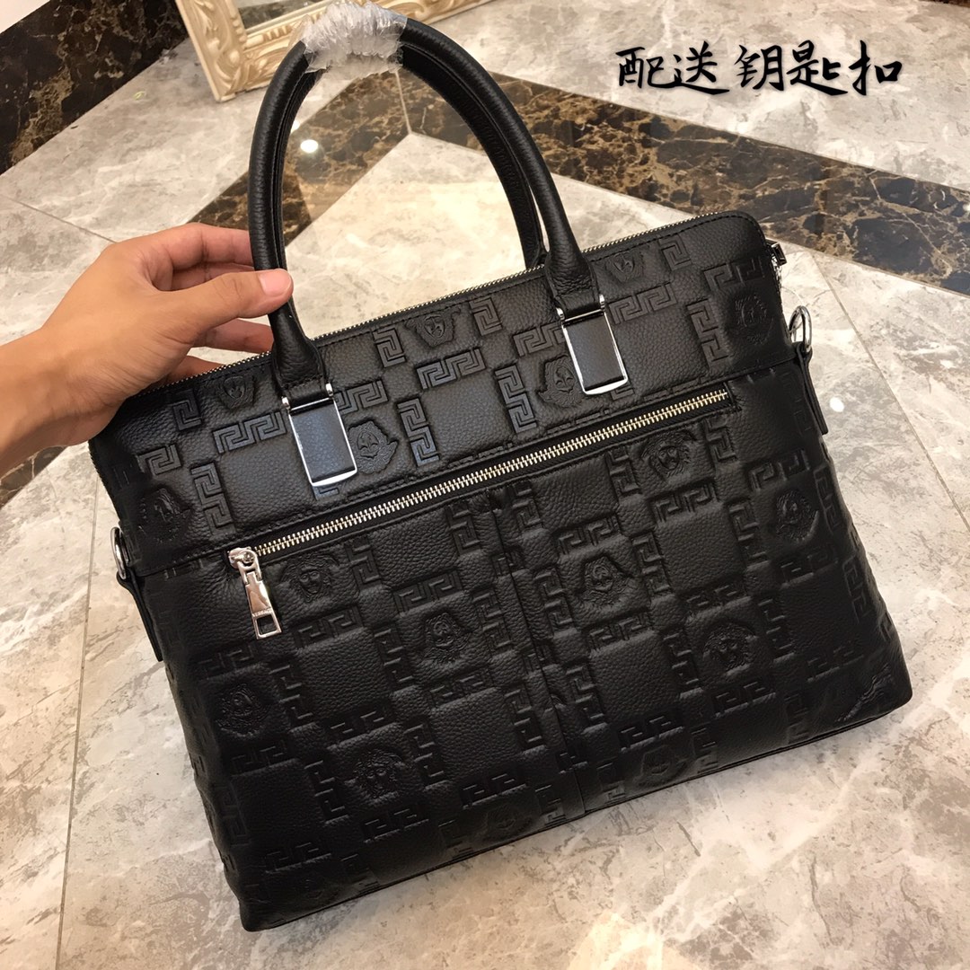 不配送钥匙扣🔥推出 ✂奢華 【P家】🔥男士休闲款，精選皮料中的鉑金-高檔进口牛皮，進口牛皮內襯設計🐮均勻