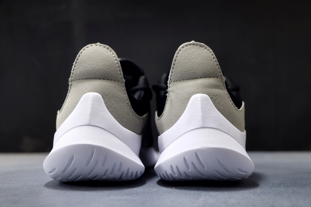 110<br />NIKE VIALE 伦敦5代 1：1真标  轻便男女减震文化运动休闲鞋<br />非市场通版 官方同步尺码 <br />海玻璃鞋垫 注胶孔 附刷胶 完美还原原鞋工艺 <br />官方货号：AA2181-<br />PCSIZE: 40 40.5 41 42 42.5 43 44 44.5 45