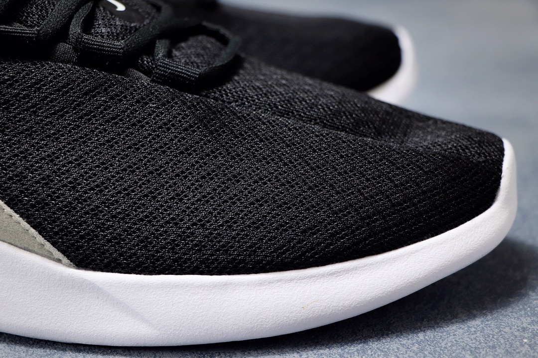 110<br />NIKE VIALE 伦敦5代 1：1真标  轻便男女减震文化运动休闲鞋<br />非市场通版 官方同步尺码 <br />海玻璃鞋垫 注胶孔 附刷胶 完美还原原鞋工艺 <br />官方货号：AA2181-<br />PCSIZE: 40 40.5 41 42 42.5 43 44 44.5 45