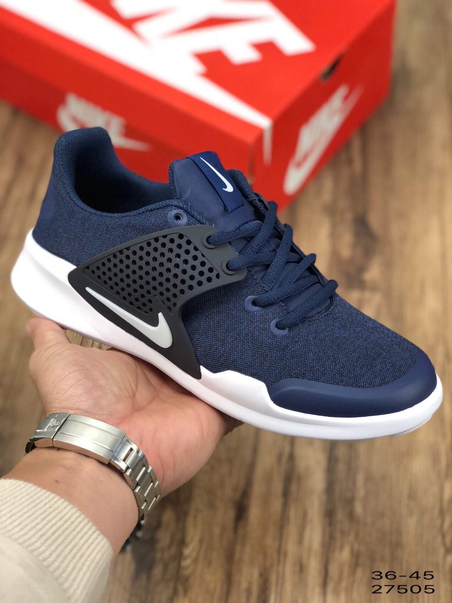 85耐克  NIKE ARROWZ 耐克王V4 网面跑鞋