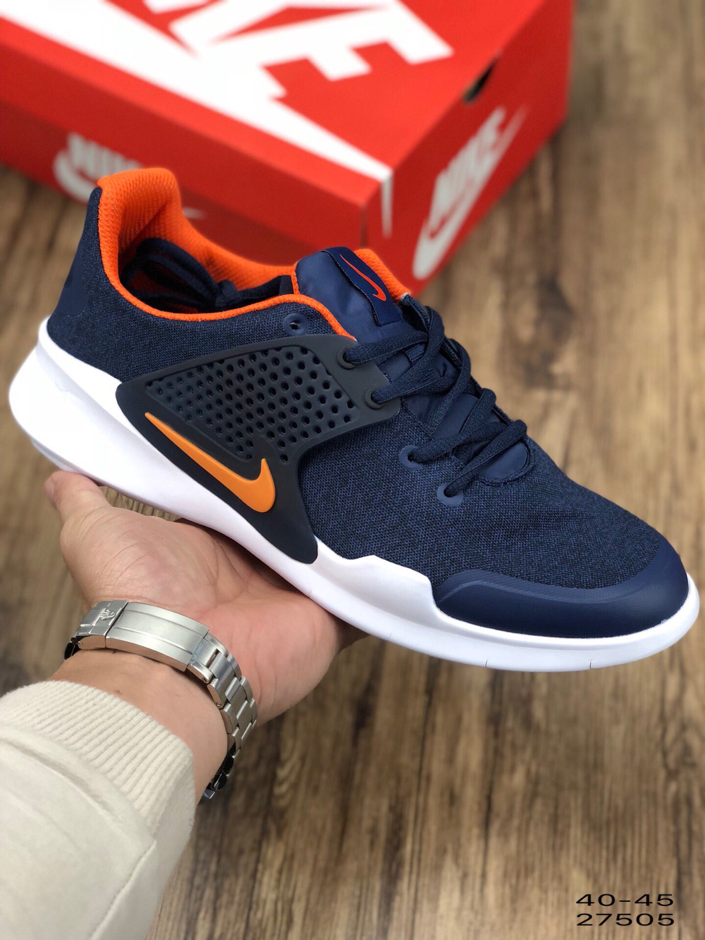 85耐克  NIKE ARROWZ 耐克王V4 网面跑鞋
