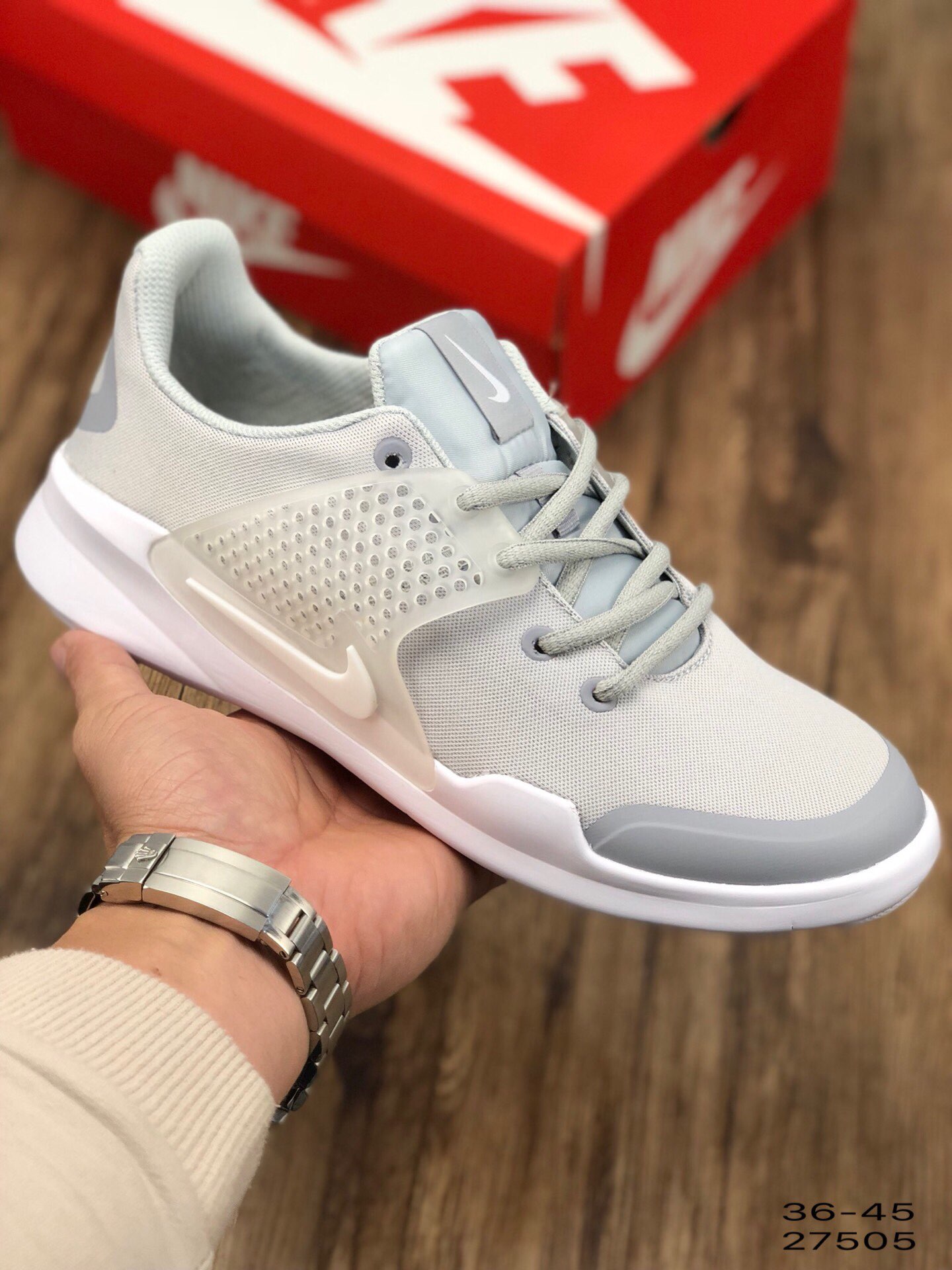 85耐克  NIKE ARROWZ 耐克王V4 网面跑鞋