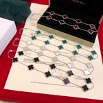 Van Cleef & Arpels Jewelry Necklaces & Pendants Black Gold Green Platinum Red Rose White Set With Diamonds