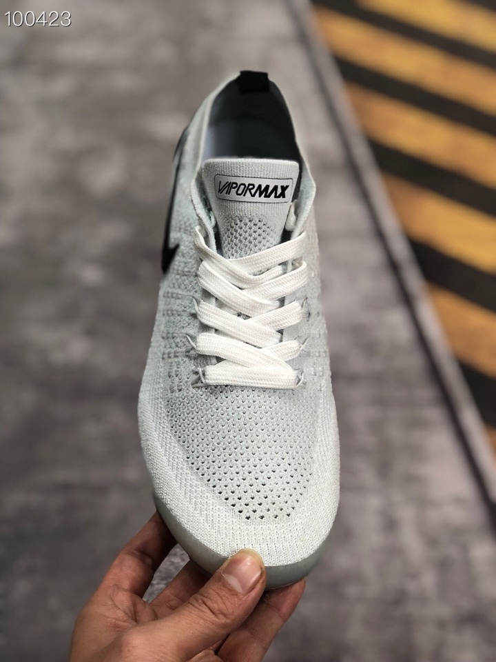 170<br />真标公司货    耐克Nike Air Vapormax Flyknit 2 全掌小气泡气垫减震缓震慢跑鞋！编码：XXG25570 Size：36 36.5 37.5 38 38.5 39 40 40.5 41 42 42.5 43 44 44.5 45