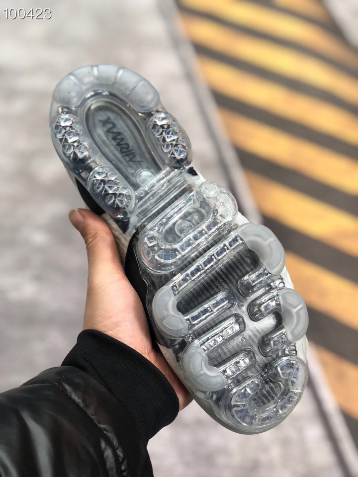 170<br />真标公司货    耐克Nike Air Vapormax Flyknit 2 全掌小气泡气垫减震缓震慢跑鞋！编码：XXG25570 Size：36 36.5 37.5 38 38.5 39 40 40.5 41 42 42.5 43 44 44.5 45
