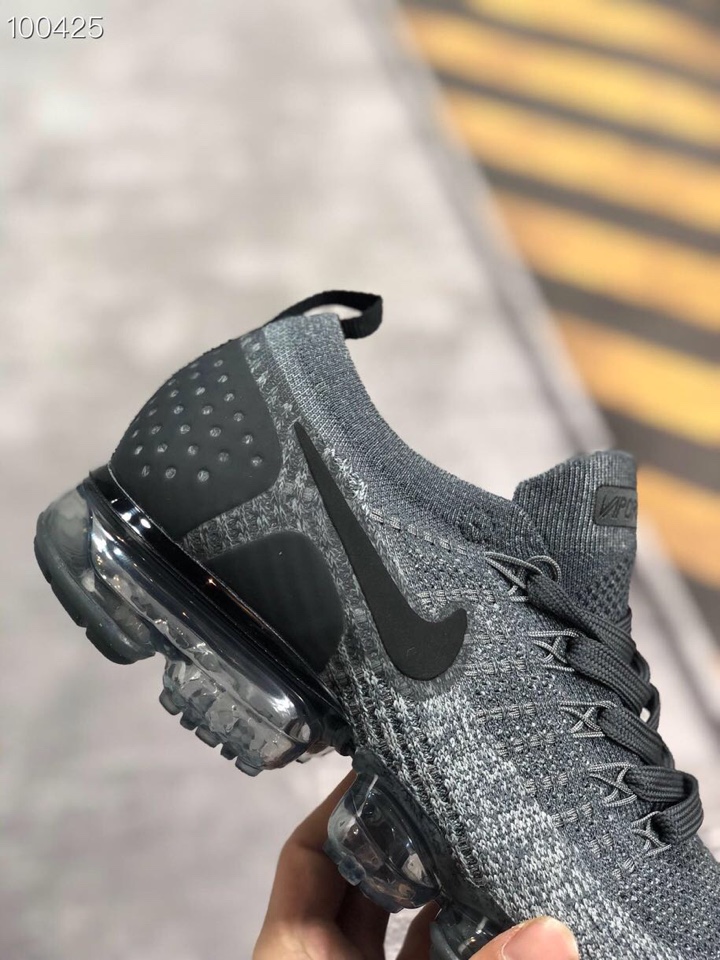 170<br />真标公司货    耐克Nike Air Vapormax Flyknit 2 全掌小气泡气垫减震缓震慢跑鞋！编码：XXG25570 Size：36 36.5 37.5 38 38.5 39 40 40.5 41 42 42.5 43 44 44.5 45