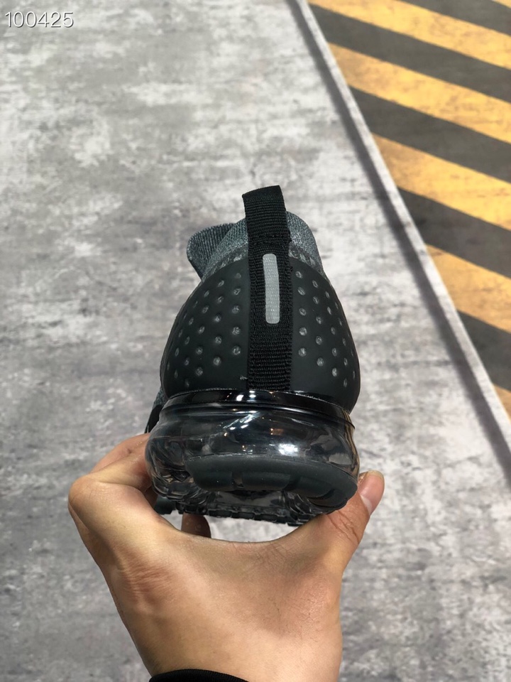 170<br />真标公司货    耐克Nike Air Vapormax Flyknit 2 全掌小气泡气垫减震缓震慢跑鞋！编码：XXG25570 Size：36 36.5 37.5 38 38.5 39 40 40.5 41 42 42.5 43 44 44.5 45