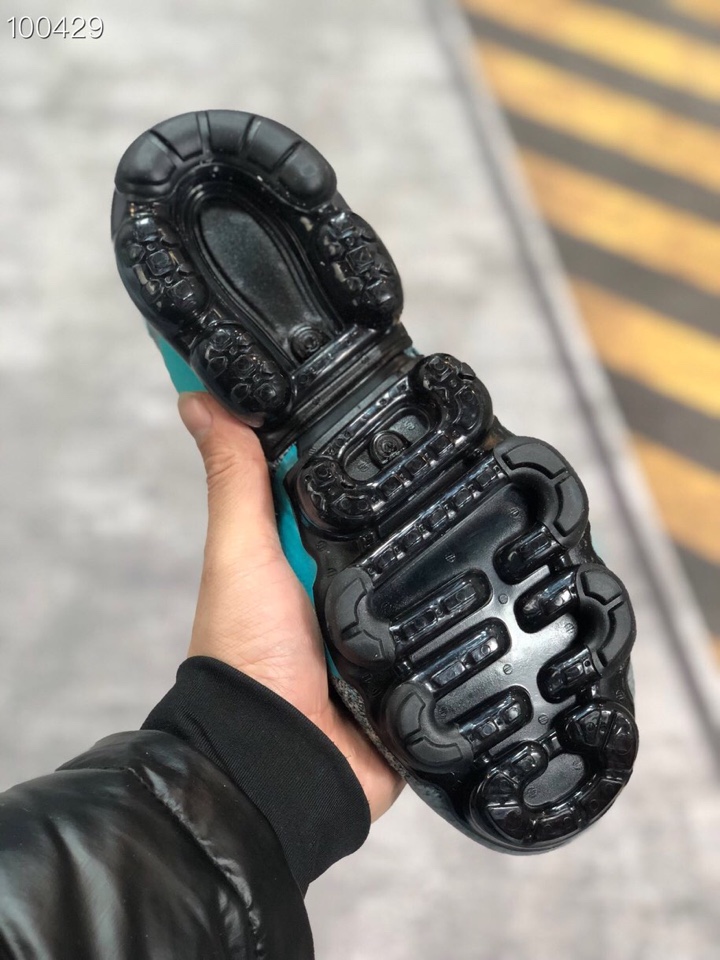 170<br />真标公司货    耐克Nike Air Vapormax Flyknit 2 全掌小气泡气垫减震缓震慢跑鞋！编码：XXG25570 Size：40 40.5 41 42 42.5 43 44 44.5 45