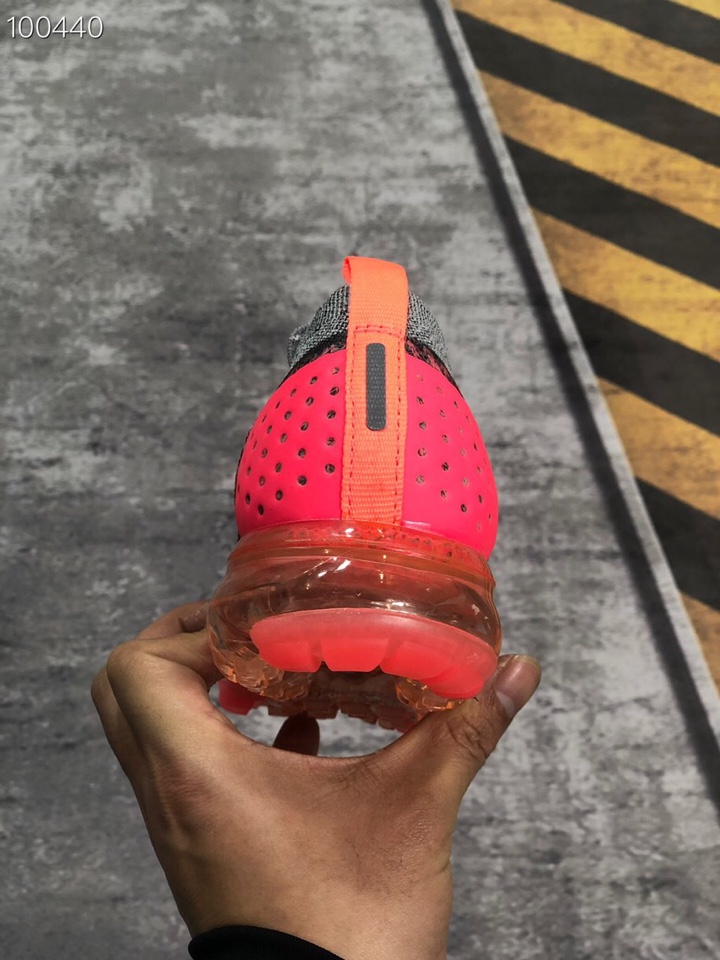 170<br />真标公司货    耐克Nike Air Vapormax Flyknit 2 全掌小气泡气垫减震缓震慢跑鞋！编码：XXG25570 Size：36 36.5 37.5 38 38.5 39