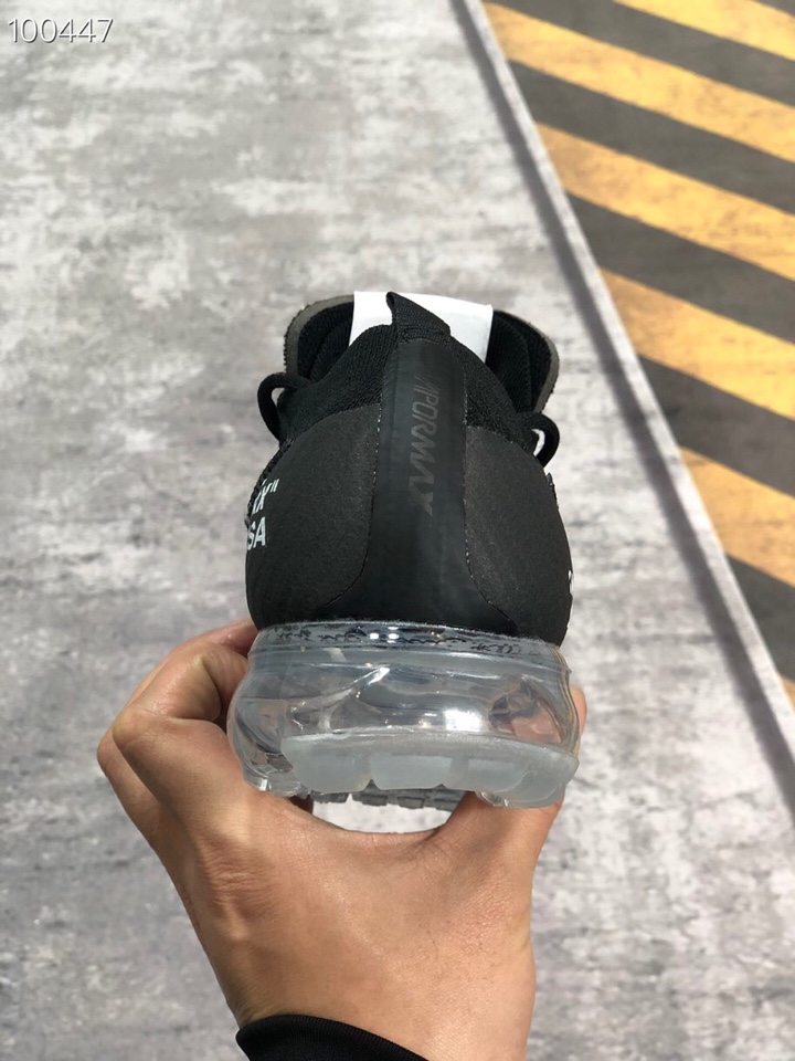 190<br />顶级虎扑版 原厂小潘大底，进口南花针织面，1：1复刻原版本 耐克2018联名气垫NIKE 2018 OFF-WHITE × Vapormax 联名限量版 编号XXG768740 <br />尺码：36 36.5 37 38 38.5 39 40 40.5 41 42 42.5 43 44 44.5 45