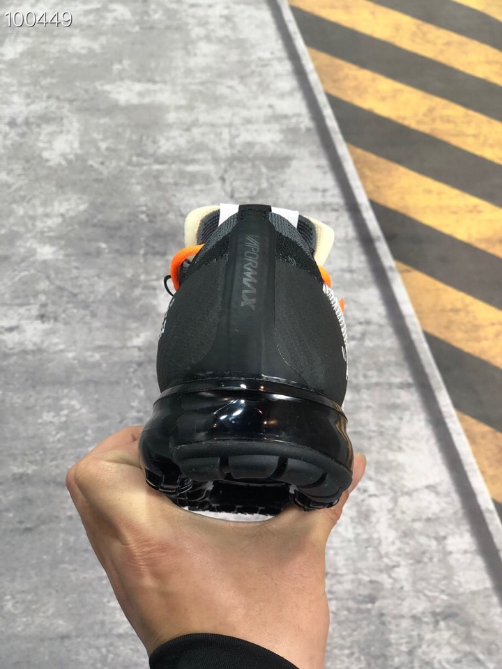 190<br />顶级虎扑版 原厂小潘大底，进口南花针织面，1：1复刻原版本 耐克2018联名气垫NIKE 2018 OFF-WHITE × Vapormax 联名限量版 编号XXG768740 <br />尺码：36 36.5 37 38 38.5 39 40 40.5 41 42 42.5 43 44 44.5 45