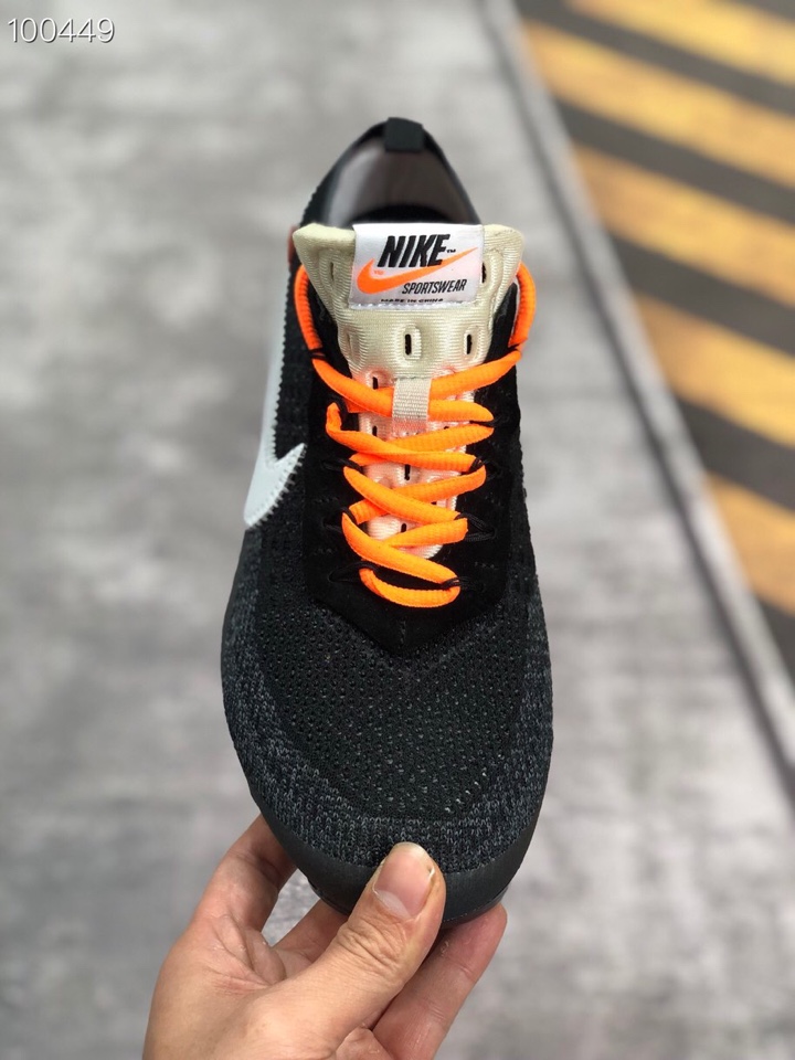 190<br />顶级虎扑版 原厂小潘大底，进口南花针织面，1：1复刻原版本 耐克2018联名气垫NIKE 2018 OFF-WHITE × Vapormax 联名限量版 编号XXG768740 <br />尺码：36 36.5 37 38 38.5 39 40 40.5 41 42 42.5 43 44 44.5 45