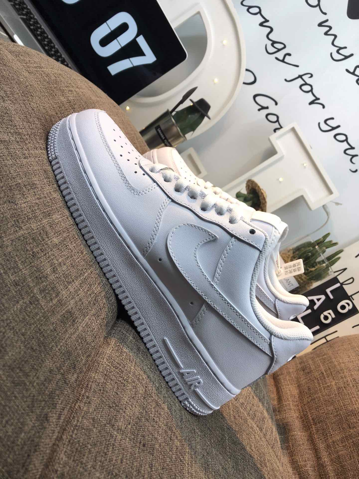 120  真标Nike Air Force 1 High '07 LV8“Flax”内置气垫 空军一号低帮板鞋 <br />号码：36 36.5 37.5 38 38.5 39 40 40.5 41 42 42.5 43 44 44.5 45