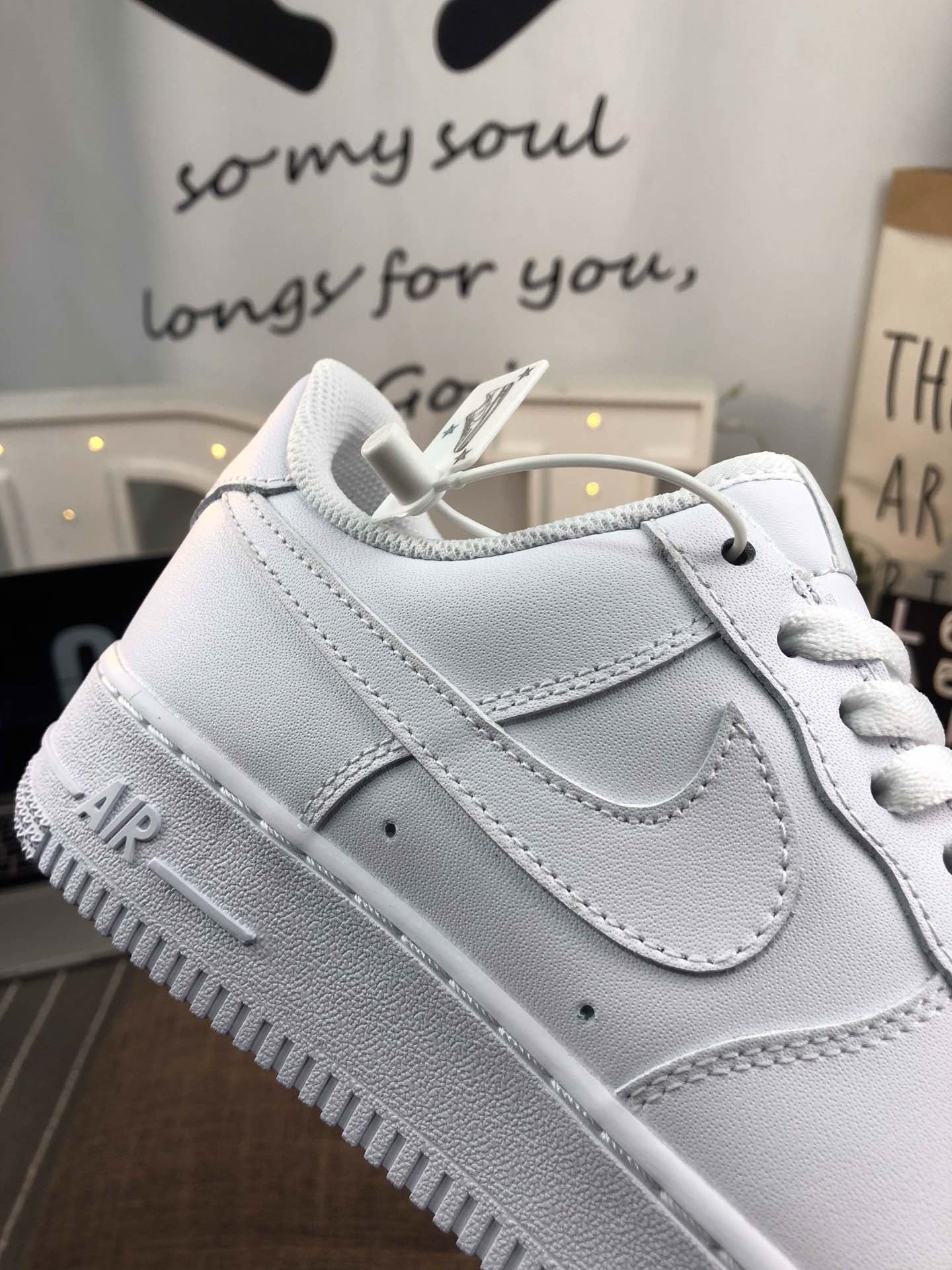 120  真标Nike Air Force 1 High '07 LV8“Flax”内置气垫 空军一号低帮板鞋 <br />号码：36 36.5 37.5 38 38.5 39 40 40.5 41 42 42.5 43 44 44.5 45