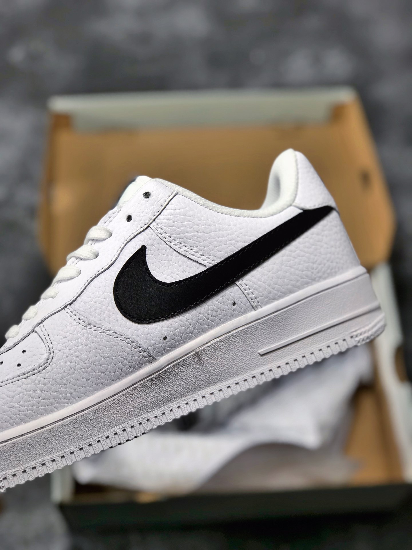 115<br /><br />Nike Air Force1 Supreme 联名 美国专柜新品 AF1空军一号Low 低帮  原盒原标内置气垫 <br />PCSIZE:36 37 38 39 40 41 42 43 44 45