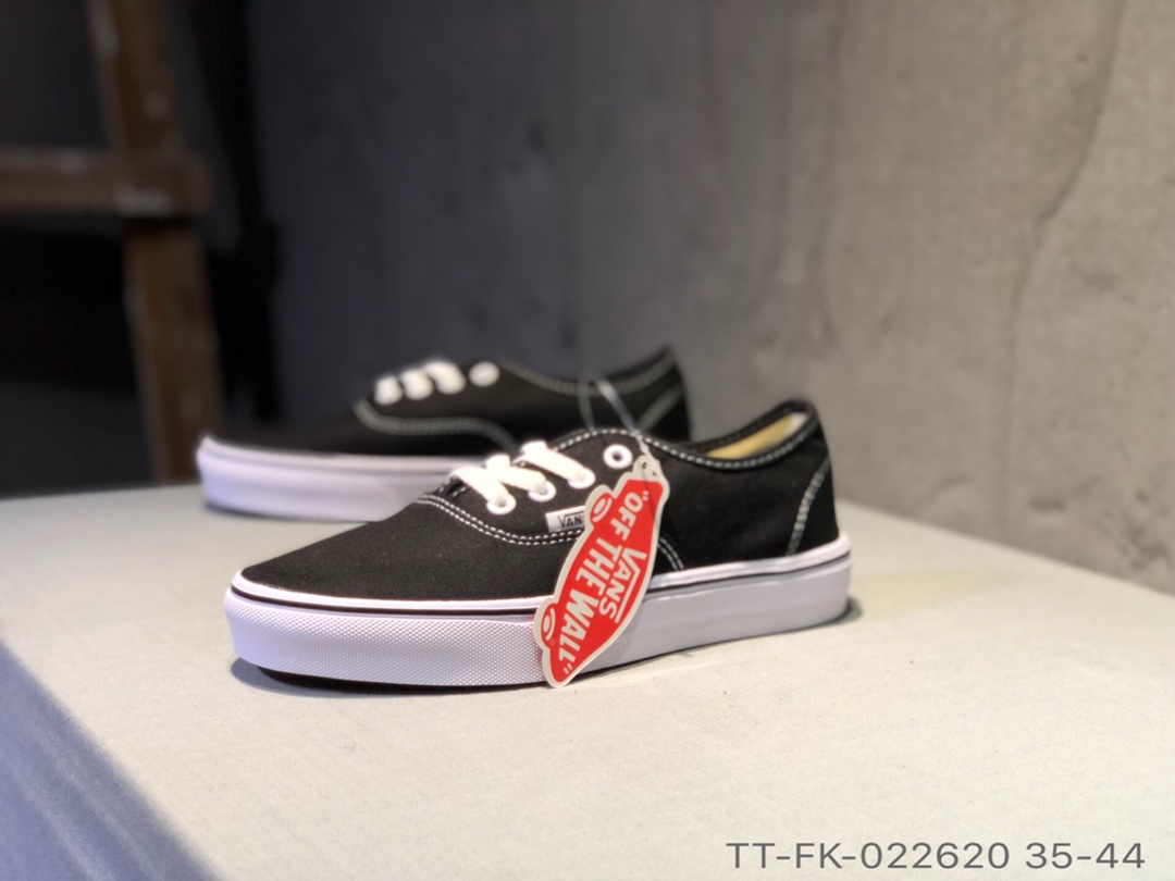 65 福利特价  Vans Authentic 万斯 低帮滑板鞋