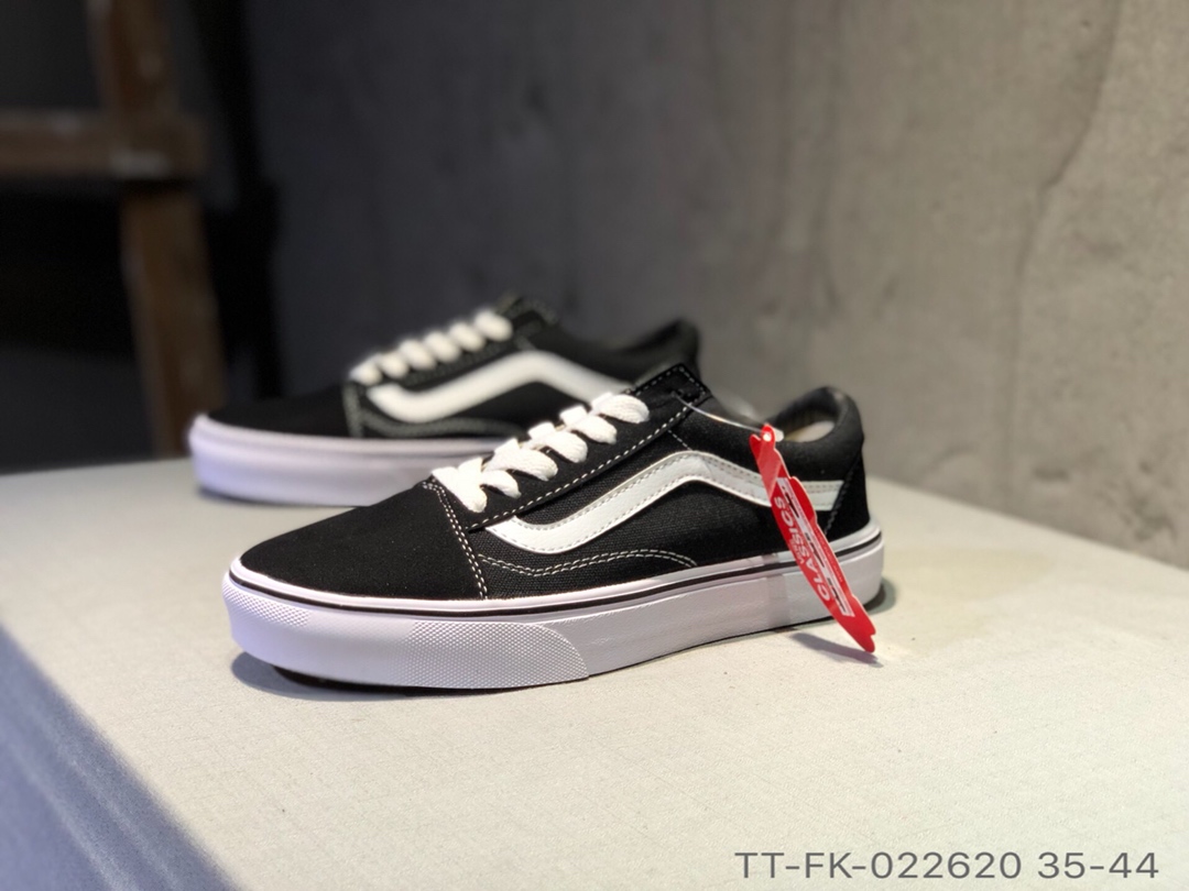 65 福利特价  Vans Authentic 万斯 低帮滑板鞋