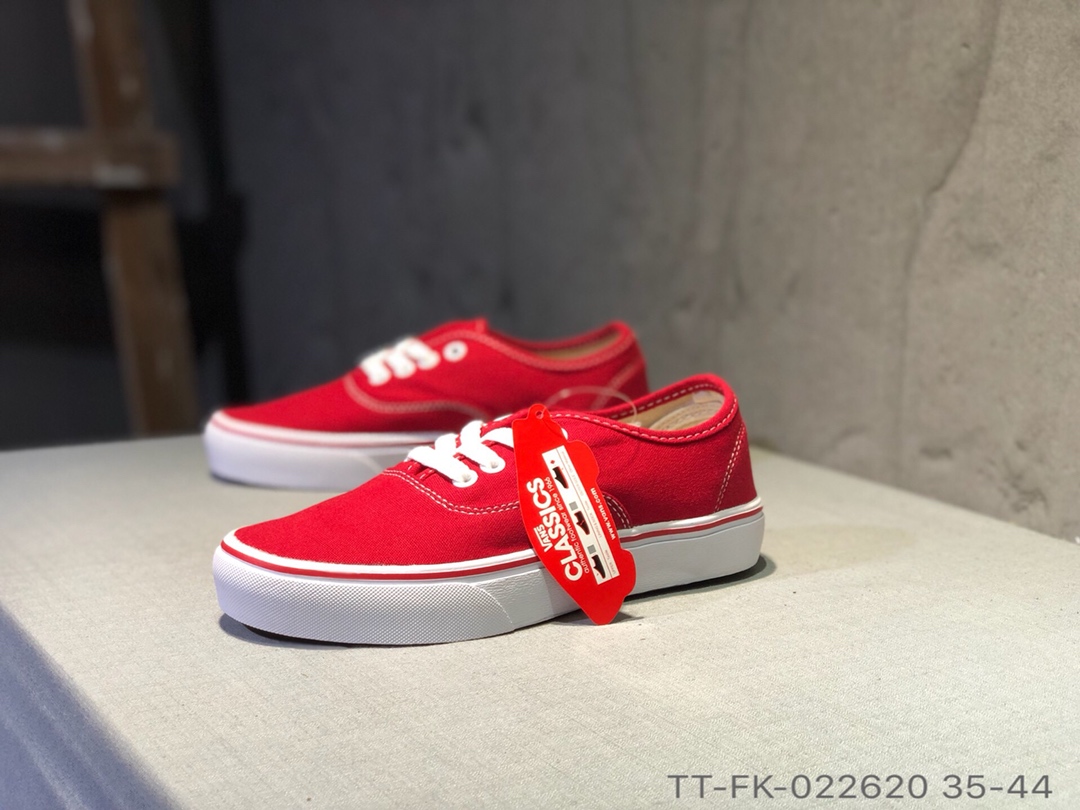 65 福利特价  Vans Authentic 万斯 低帮滑板鞋