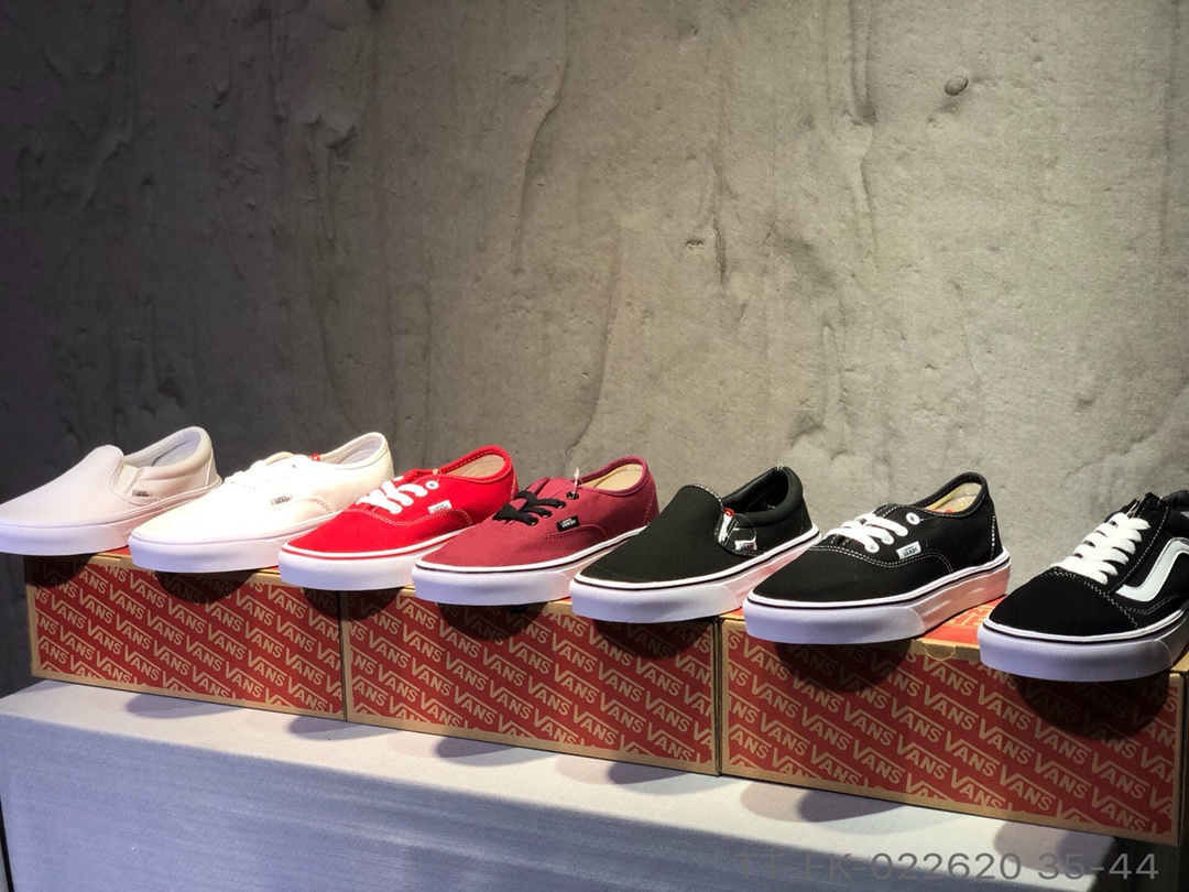 65 福利特价  Vans Authentic 万斯 低帮滑板鞋