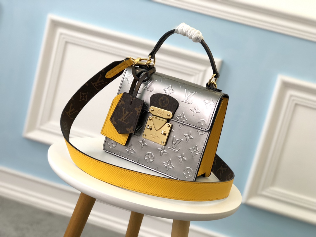 Louis Vuitton LV Spring Street Bags Handbags Silver Monogram Vernis Cowhide M90376