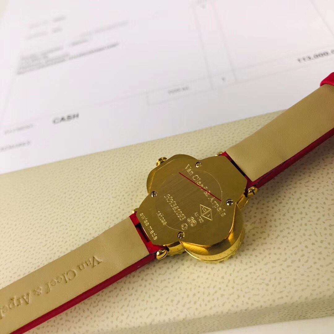 Van Cleef & Arpels 品牌：Van Cleef & Arpels · 梵克雅宝 ™