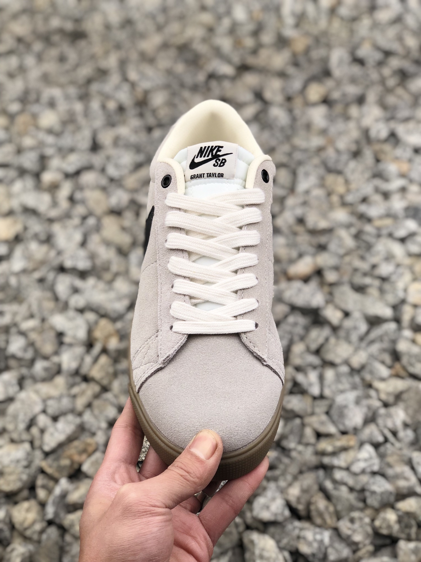 100  公司级！耐克 Nike SB Blazer Low GT 经典开拓者板鞋 进口台湾猪巴革制！<br />号码：35 36 36.5 37.5 38 38.5 39 40 40.5 41 42 42.5 43 44