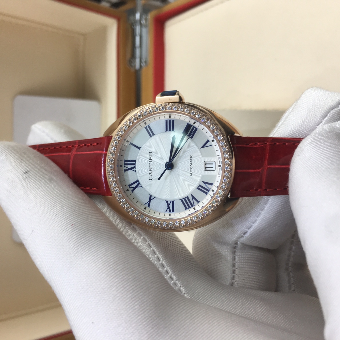 Cartier 皇家 卡地亚钥匙系列女款腕表