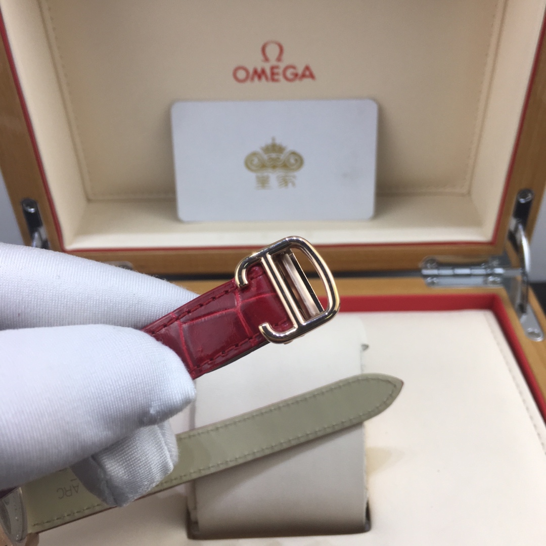 Cartier 皇家 卡地亚钥匙系列女款腕表