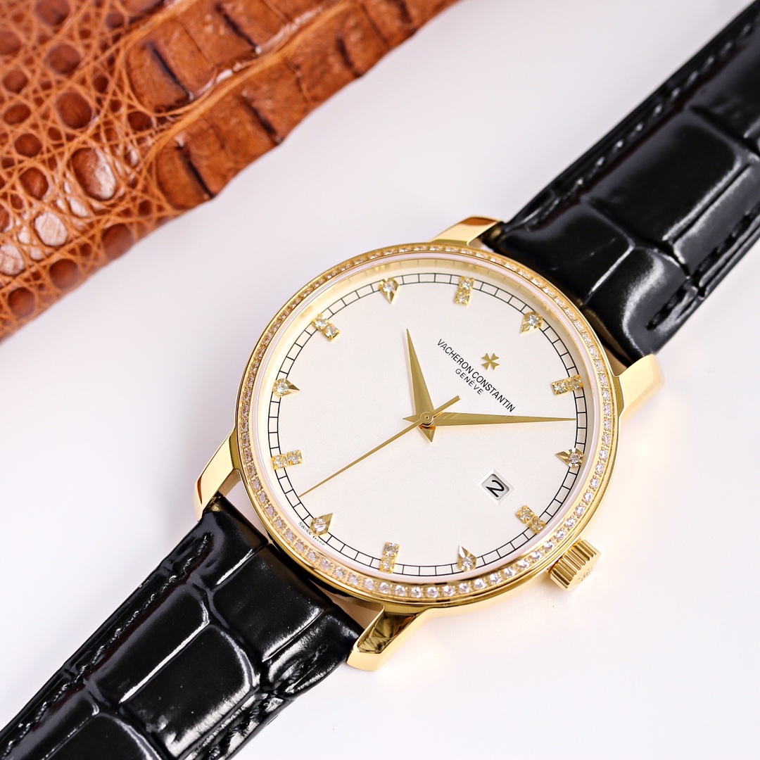NO:726239,New model launched [Vacheron Constantin] hot arrival (actual photos) vacheronConstantin noble art!  Equipped with imported movement (0 repairs) and imported 316 stainless steel!  Paired with Italian imported calfskin!  !  Size 41mm. Wear-resistant and scratch-resistant sapphire glass!  Super waterproof to 50 meters!  Simple but not simple!  You can easily own time, but you cannot easily own Vacheron Constantin. (We solemnly promise that the actual product will have a better luster and feel, exquisite dials, dials, scales, and lifelike shells. The craftsmanship is a master-level body test, and the new era of machine high-tech forging is shocking and noble. Vacheron, cowhide19860909新款上市【江诗丹顿】 火爆到货（实拍图）vacheronConstantin贵族的艺术品！搭配进口机芯（0返修）进口316精钢！搭配意大利进口小牛皮！！尺寸41mm.耐磨防刮蓝宝石玻璃！超强防水50米！简约而不简单！你可以轻易拥有时间,但你不能轻易拥有江诗丹顿.(慎重承诺产品实物光泽手感更佳精湛字盘刻度栩栩如生壳套工艺都是宗师级别轻身检验加上新时代机器高技锻造上手震撼尊贵非凡,,vacheron,cowhide,Watch