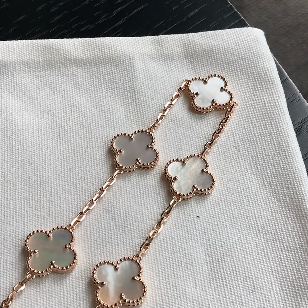 Van Cleef & Arpels 红玉髓/白母贝/黑玛瑙/孔雀石
