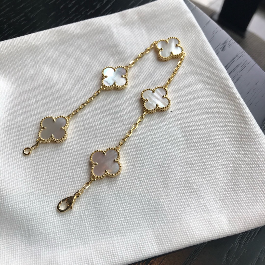 Van Cleef & Arpels 红玉髓/白母贝/黑玛瑙/孔雀石