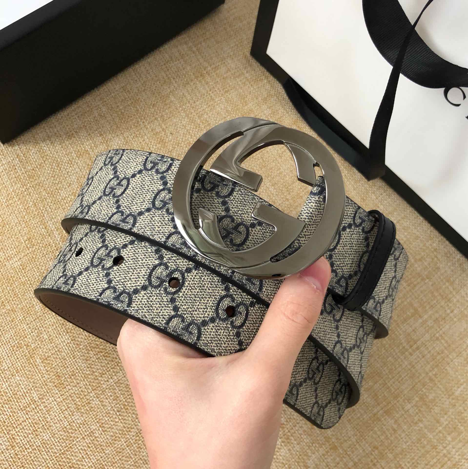 不变的经典GG高级人造帆布腰带饰以互
